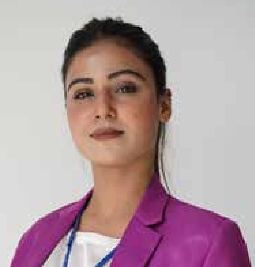 Afshan, a Beauty Level 3 graduate of The Hunar Foundation